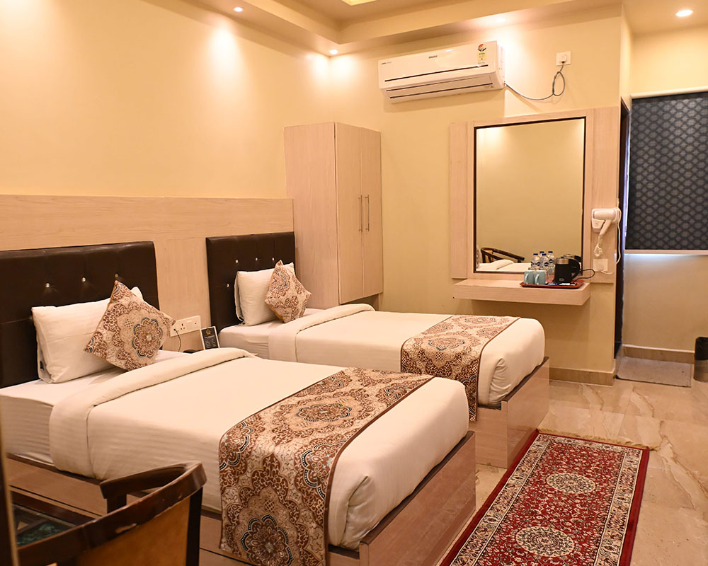 Well Appointed Room in Varanasi