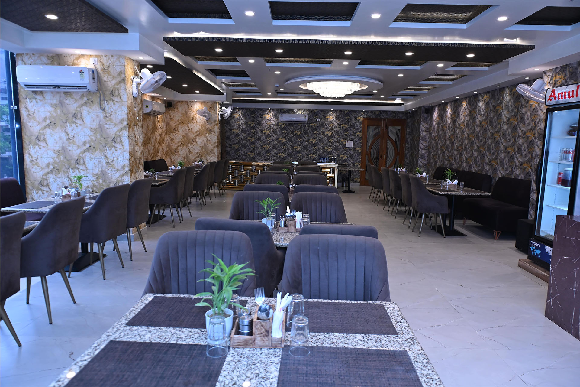 Restaurant - Top Restaurant in Varanasi